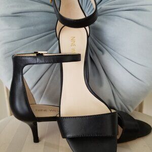 NINE WEST BLACK STRAP SANDAL PUMP SIZE 6 M WITH 2" HEELS